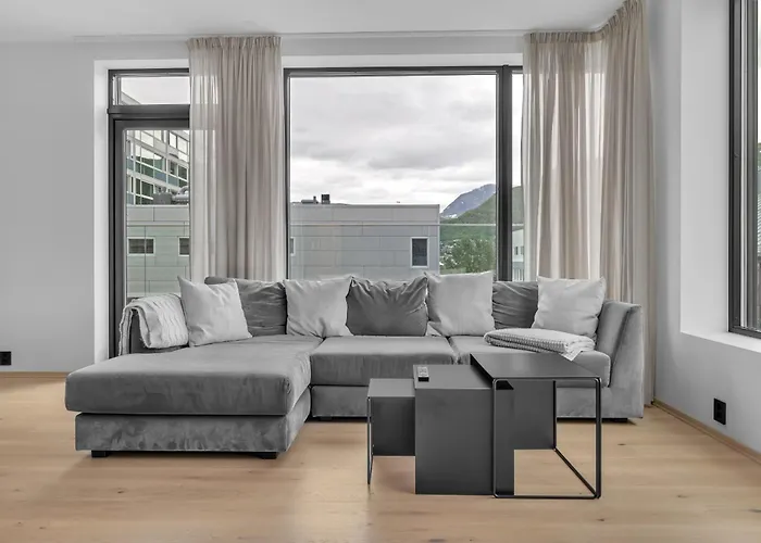 The Arctic Urban Cityscape Τρόμσο