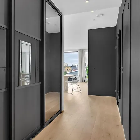 The Arctic Urban Cityscape Apartment *